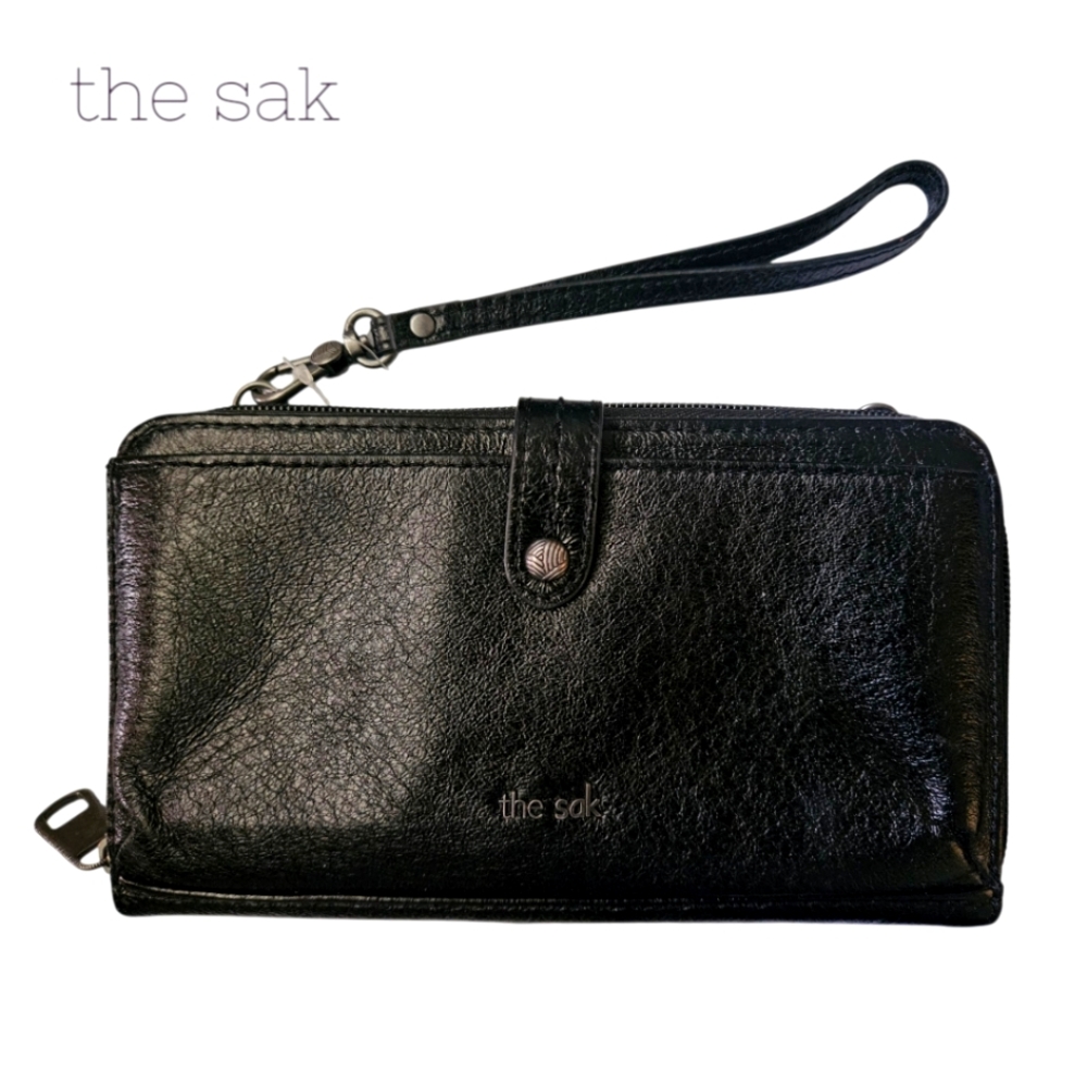 The Sak Iris Leather Wristlet Wallet
